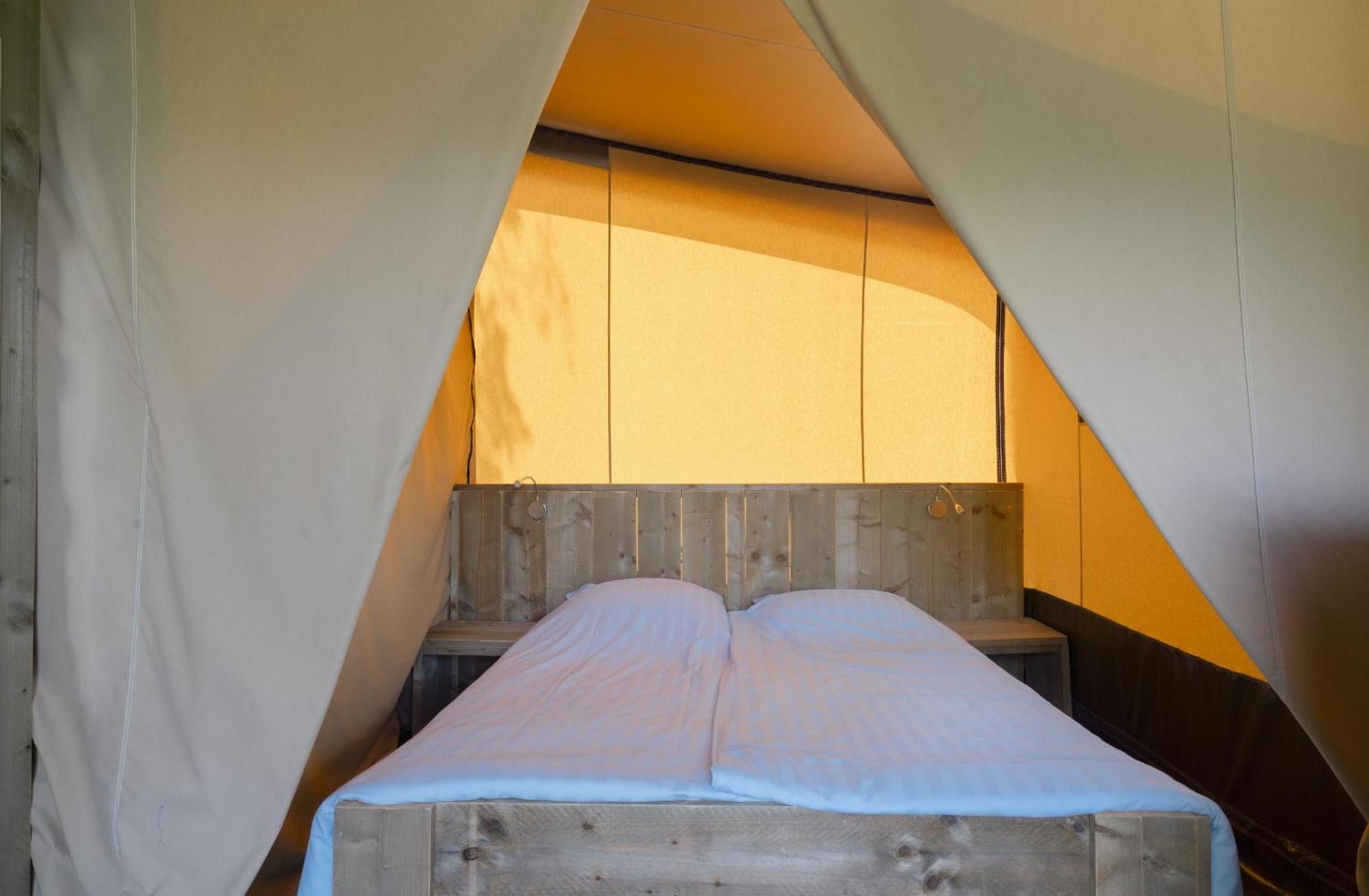 Camping Rcn Val De Cantobre Стая снимка